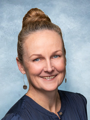 Liz O'neill 2025 Board Headshot Website